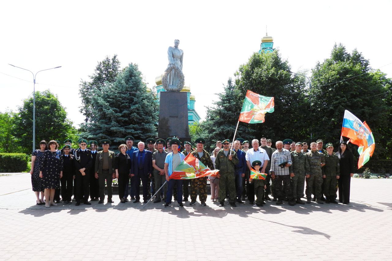 В честь Дня пограничника в краеведческом музее состоялось торжественное мероприятие, на котором поздравили ветеранов и военнослужащих пограничных войск.